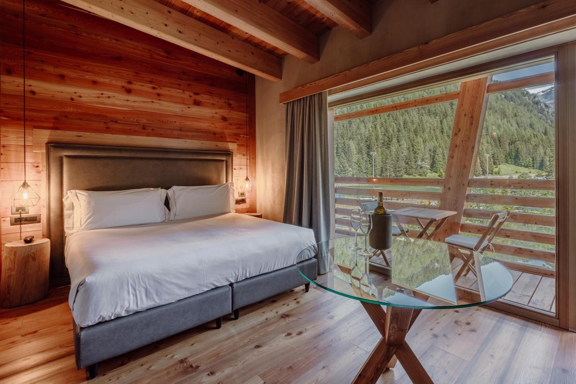 Au Charmant Petit Lac - Ecohotel Parc & Spa Champoluc Exterior foto